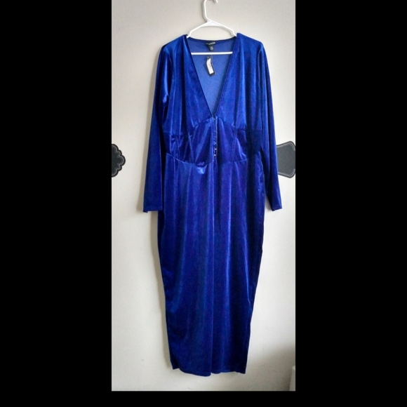 🆕 LISTING!! BNWOT PRETTY LITTLE THING PLUS BRIGHT BLUE VELVET CORSET MIDI DRESS - Picture 8 of 14